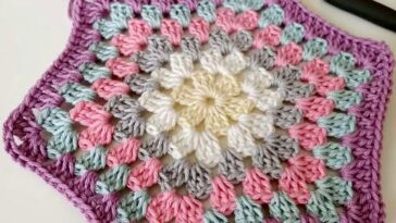 How to Crochet a Granny Hexagon