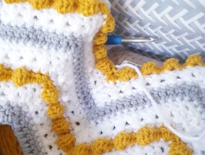 Hugs & Kisses Baby Blanket Free Pattern