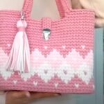 How to Crochet a Stylish Bag – Step by Step