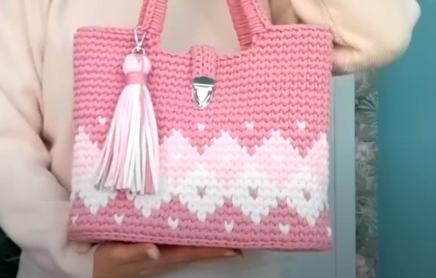 How to Crochet a Stylish Bag – Step by Step