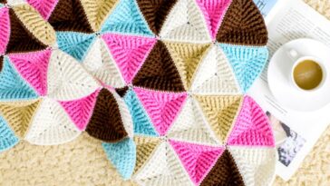 Crochet 3D Triangle Motif Blanket