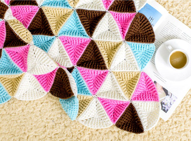 Crochet 3D Triangle Motif Blanket