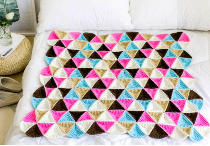 Crochet 3D Triangle Motif Blanket