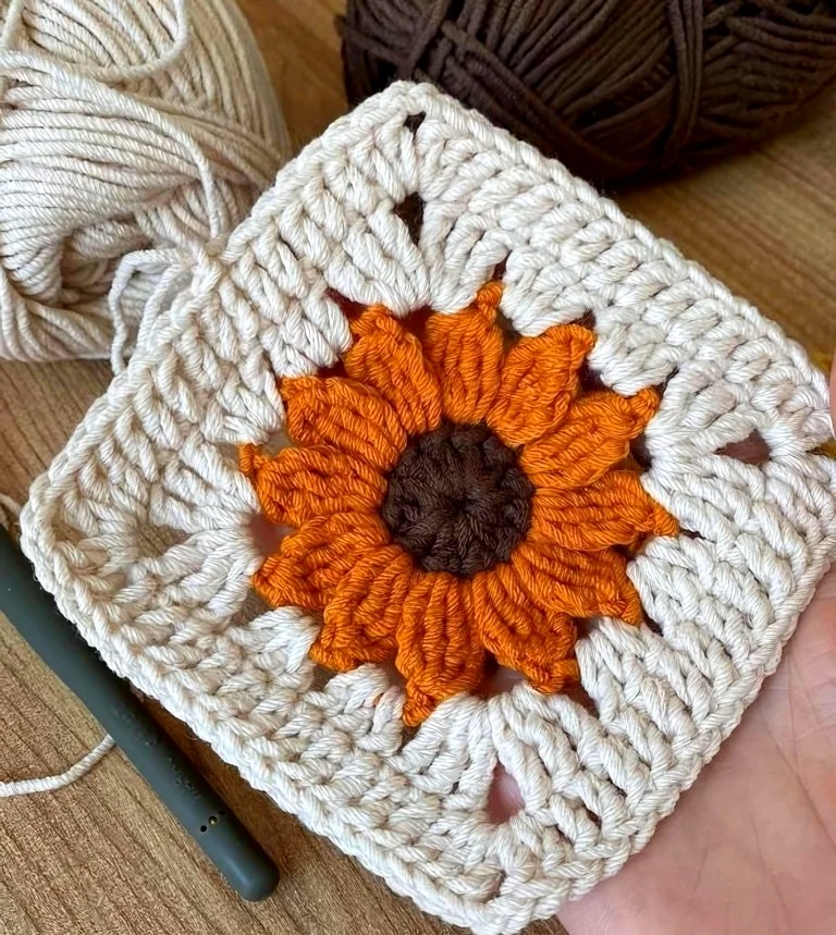 Daisy Square Crochet Pattern