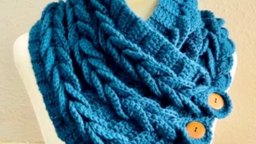 Braids Crochet Scarf Cowl Pattern