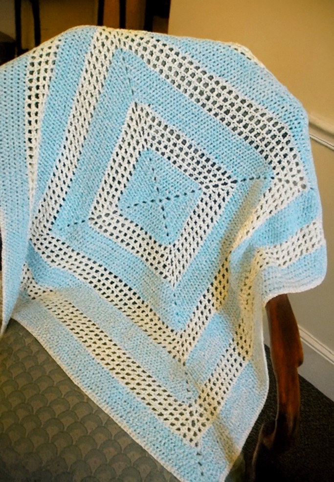 Charming Baby Blanket – Free Crochet Pattern