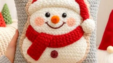 Crochet Snowman Pillow