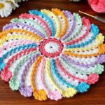 How to Crochet a Colorful Table Design